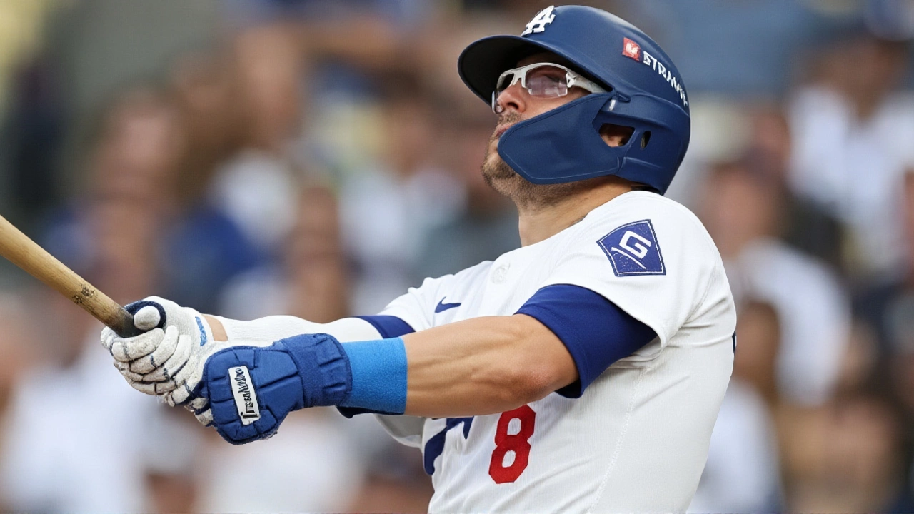 Kiké Hernández returns from elbow injury, faces new back concern in playoffs
